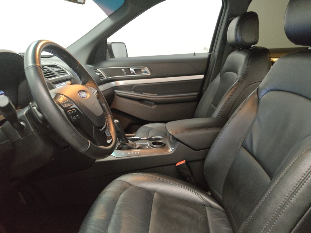 2017 Ford Explorer in Oklahoma City, OK 73139 - 18123655 17