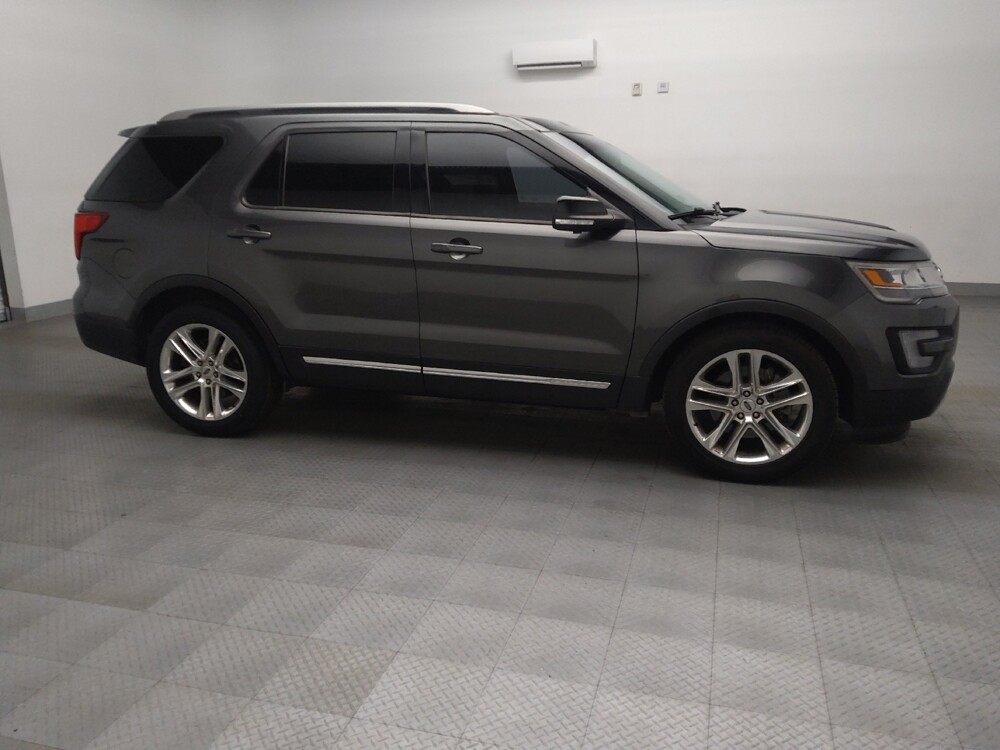 2017 Ford Explorer in Oklahoma City, OK 73139 - 18123655 11