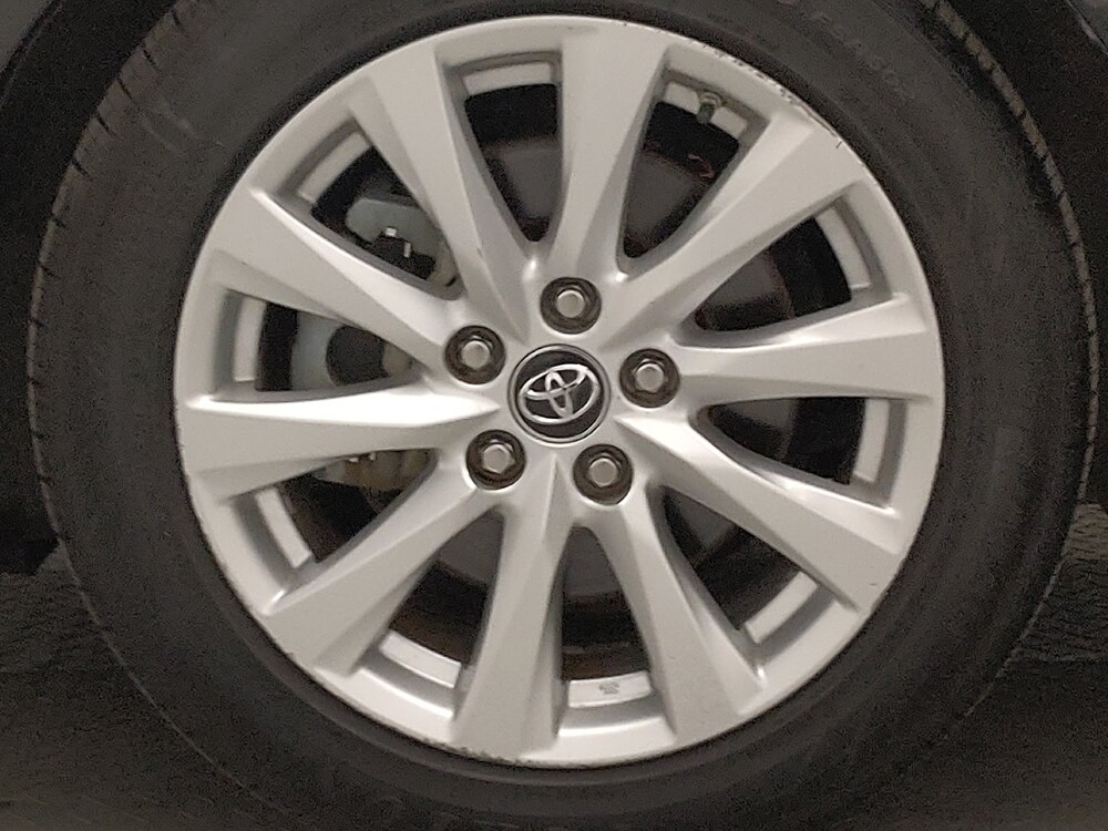 2019 Toyota Camry in Plano, TX 75074 - 18123656 31