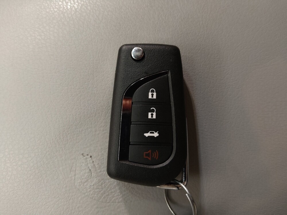 2019 Toyota Camry in Plano, TX 75074 - 18123656 32