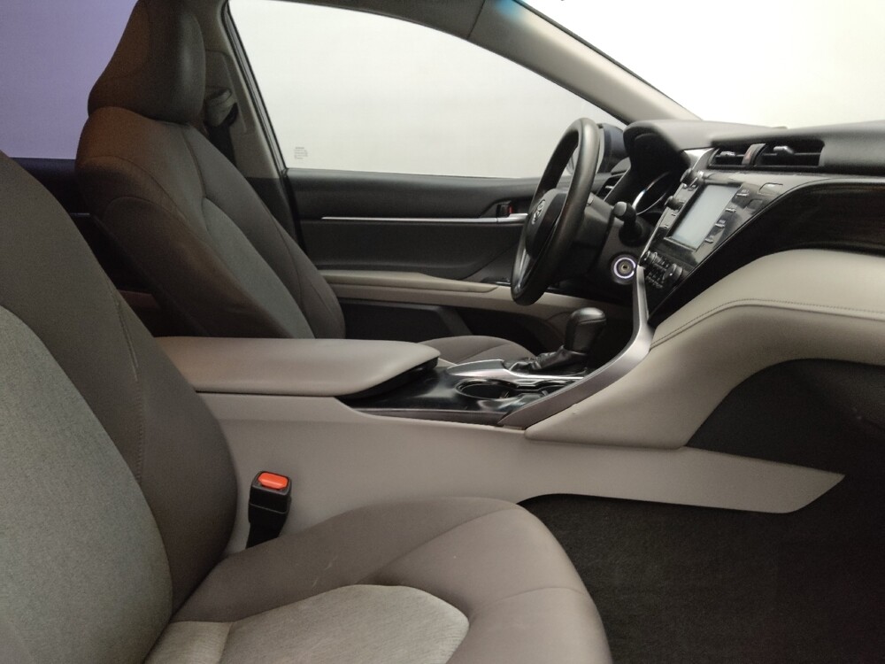 2019 Toyota Camry in Plano, TX 75074 - 18123656 21