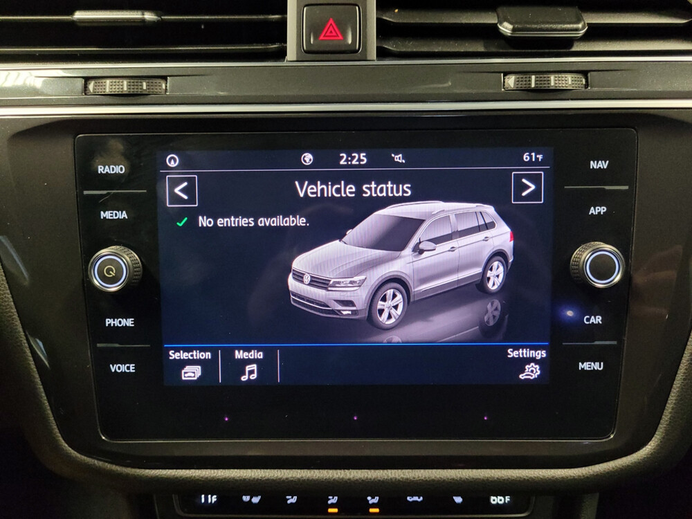 2020 Volkswagen Tiguan in Glendale, AZ 85301 - 18123660 25