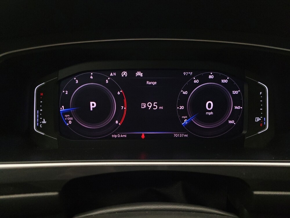 2020 Volkswagen Tiguan in Glendale, AZ 85301 - 18123660 23