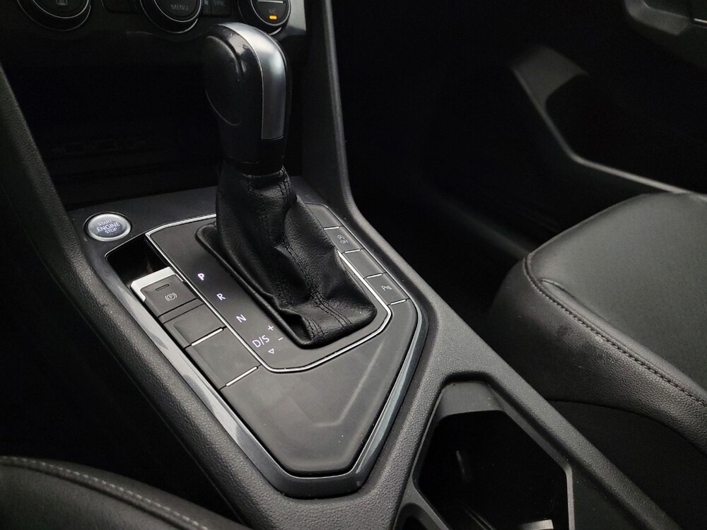 2020 Volkswagen Tiguan in Glendale, AZ 85301 - 18123660 26