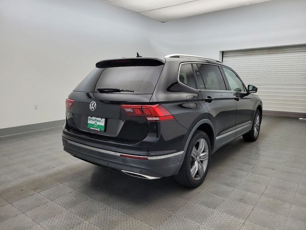 2020 Volkswagen Tiguan in Glendale, AZ 85301 - 18123660 9
