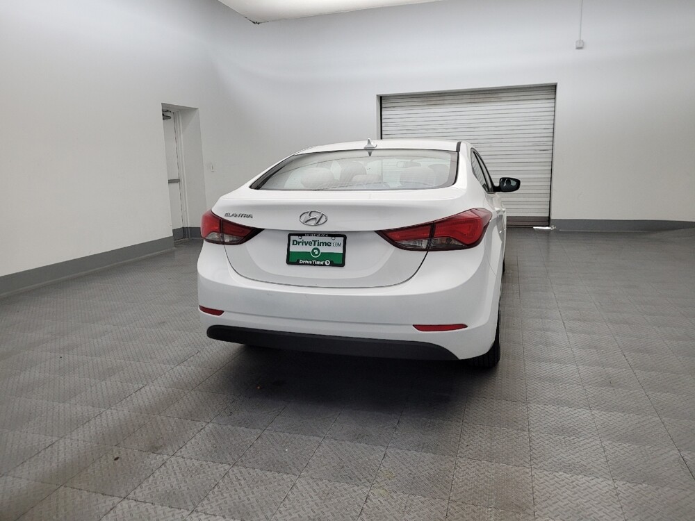 2016 Hyundai Elantra in Glendale, AZ 85301 - 18123663 7