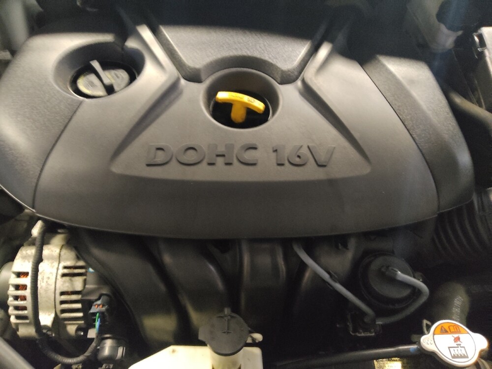 2016 Hyundai Elantra in Glendale, AZ 85301 - 18123663 30