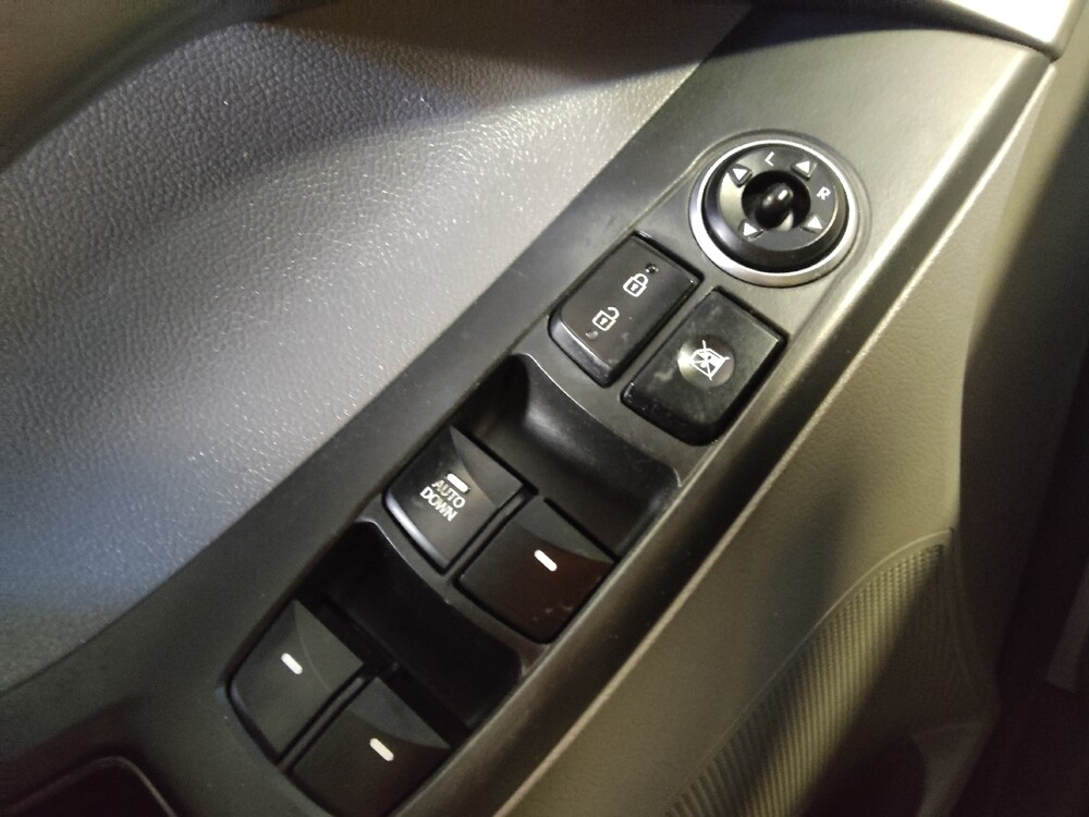 2016 Hyundai Elantra in Glendale, AZ 85301 - 18123663 27