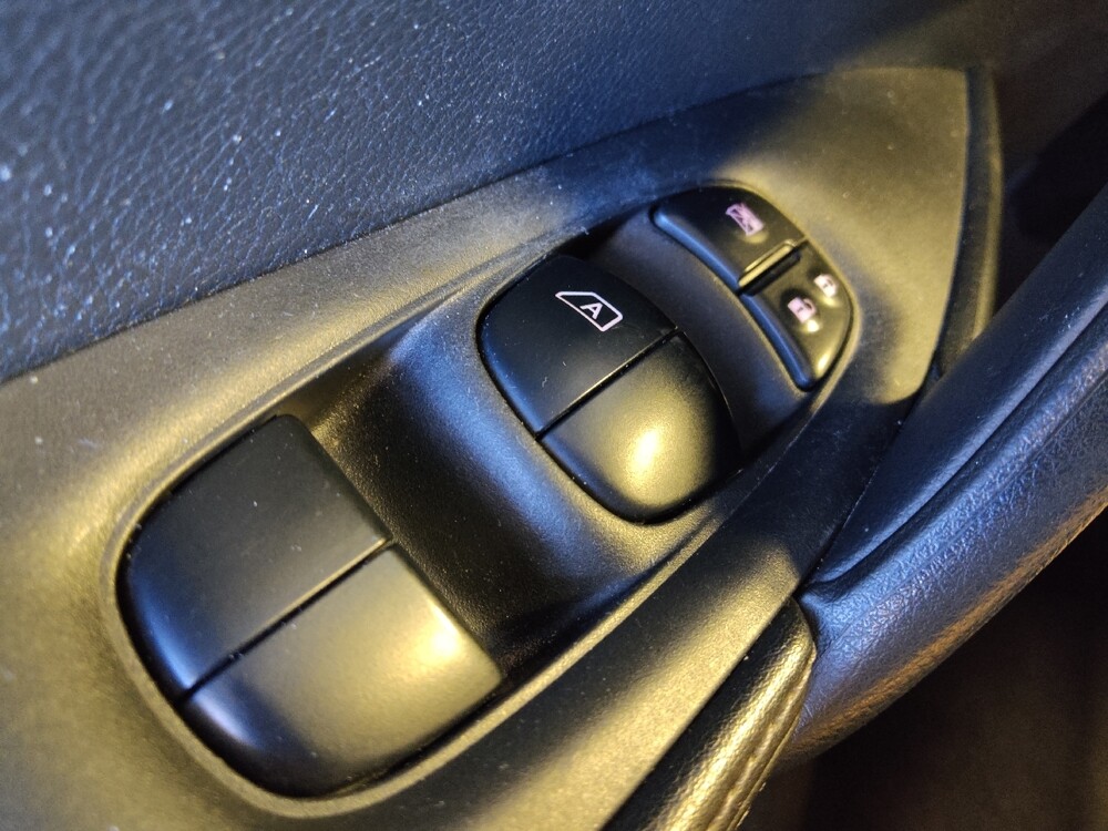 2021 Nissan Rogue Sport in Tucson, AZ 85705 - 18123664 27