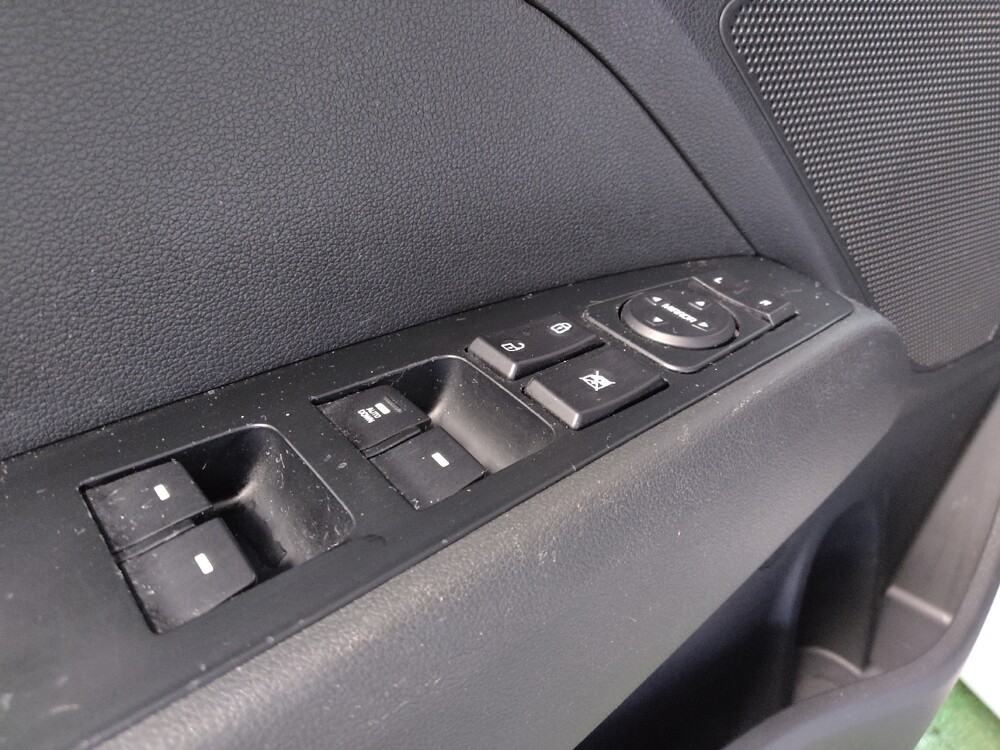 2019 Hyundai Elantra in Tampa, FL 33619 - 18123674 27