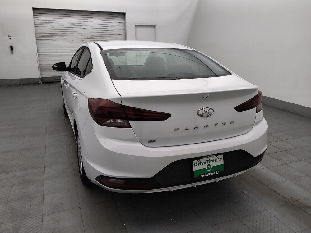 2019 Hyundai Elantra in Tampa, FL 33619 - 18123674 5