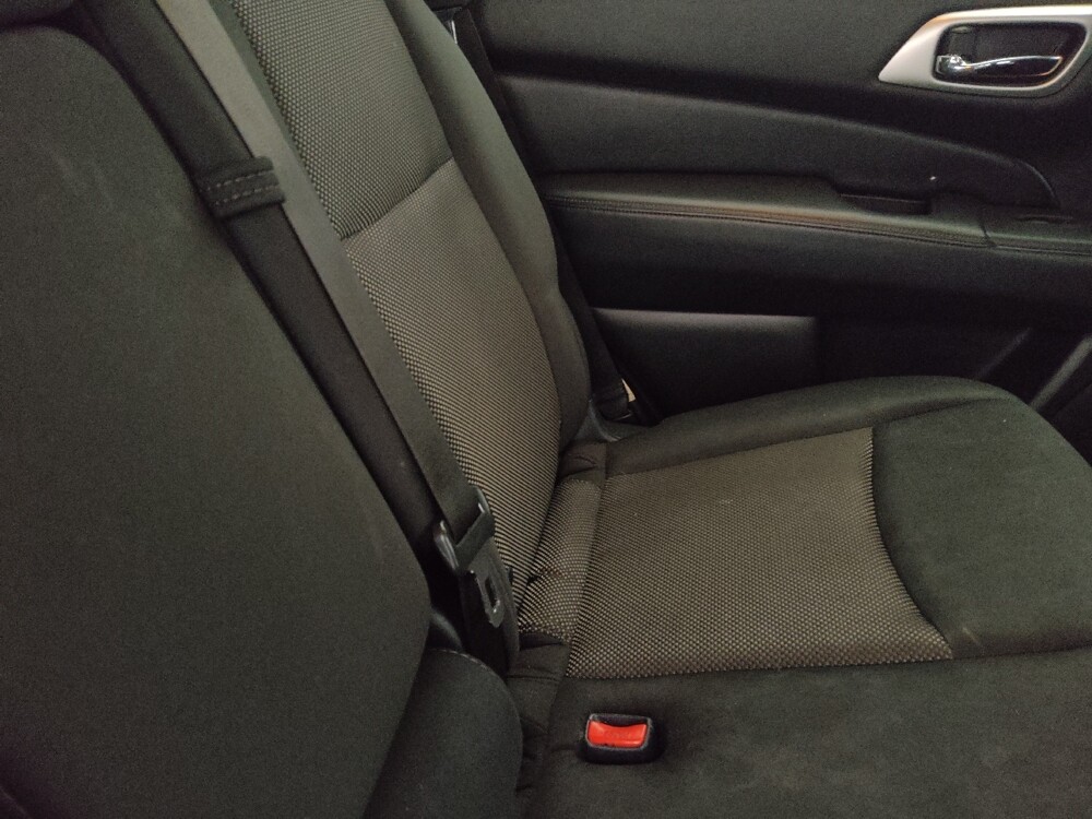 2020 Nissan Pathfinder in Tampa, FL 33612 - 18123675 19