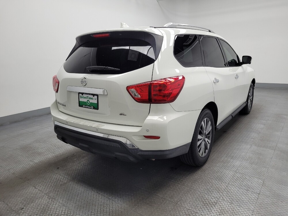 2019 Nissan Pathfinder in Las Vegas, NV 89102 - 18123683 9