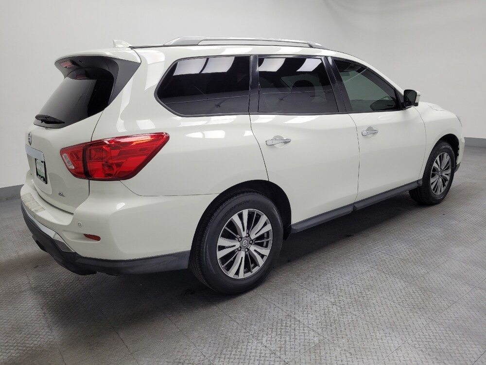 2019 Nissan Pathfinder in Las Vegas, NV 89102 - 18123683 10
