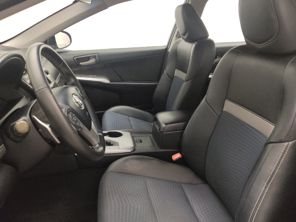 2013 Toyota Camry in Miami, FL 33157 - 18123685 17