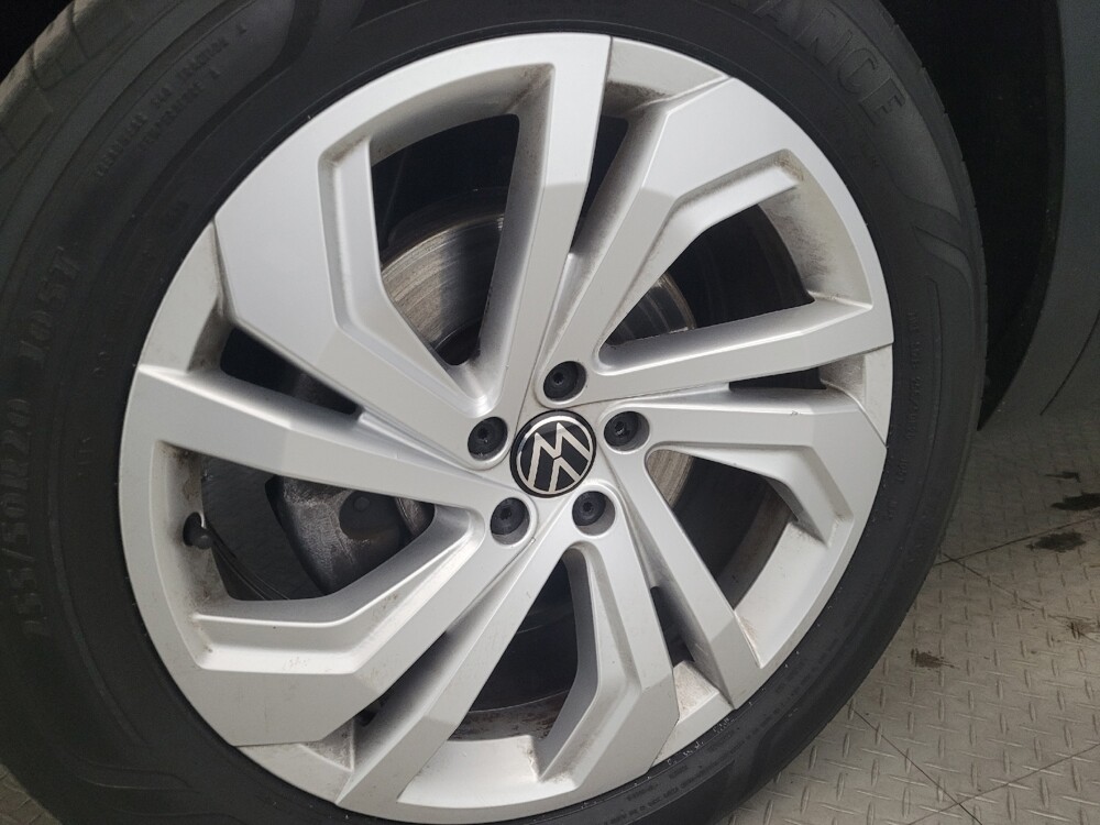 2021 Volkswagen Atlas in Pittsburgh, PA 15236 - 18123686 31