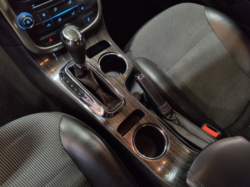 2015 Chevrolet Malibu in Jacksonville, FL 32225 - 18123690 26