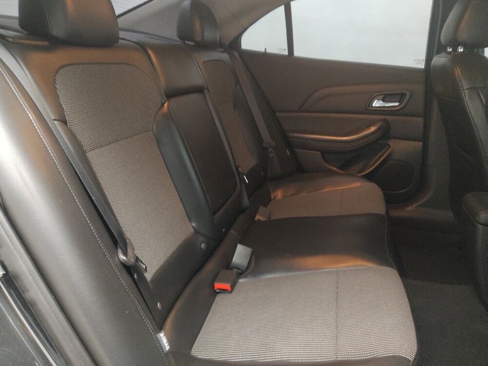 2015 Chevrolet Malibu in Jacksonville, FL 32225 - 18123690 19