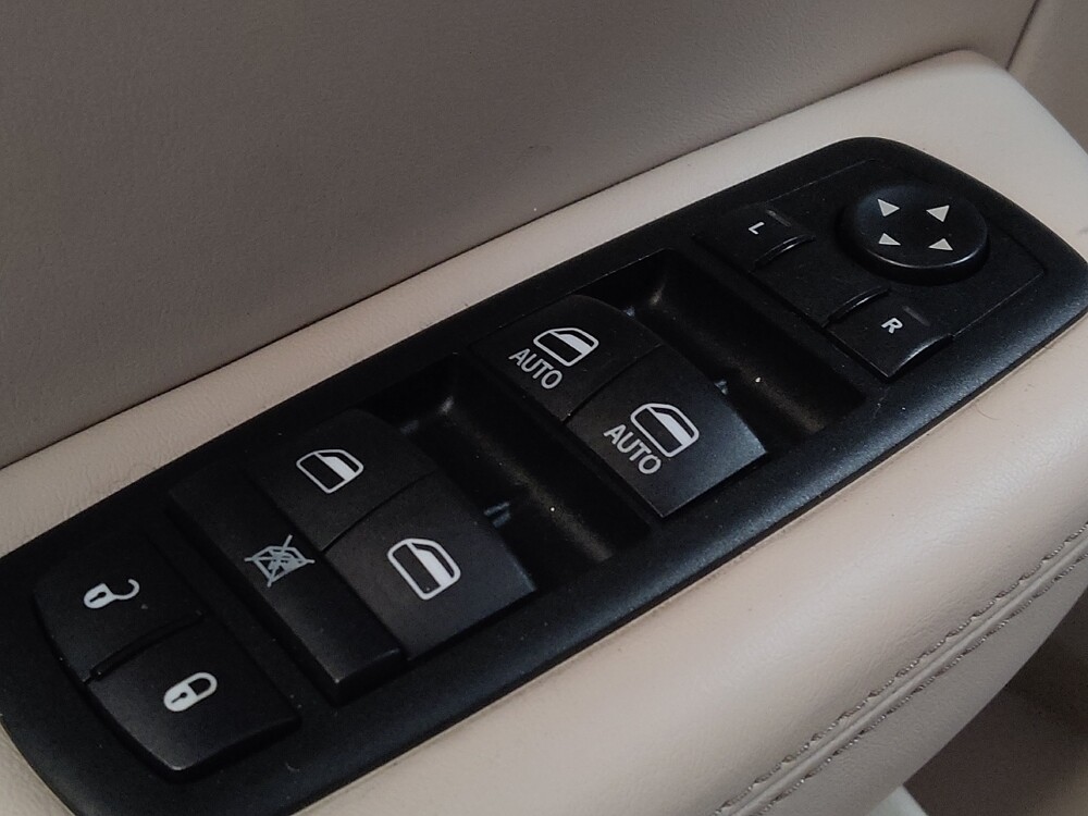 2015 Chrysler 200 in Jacksonville, FL 32210 - 18123692 27