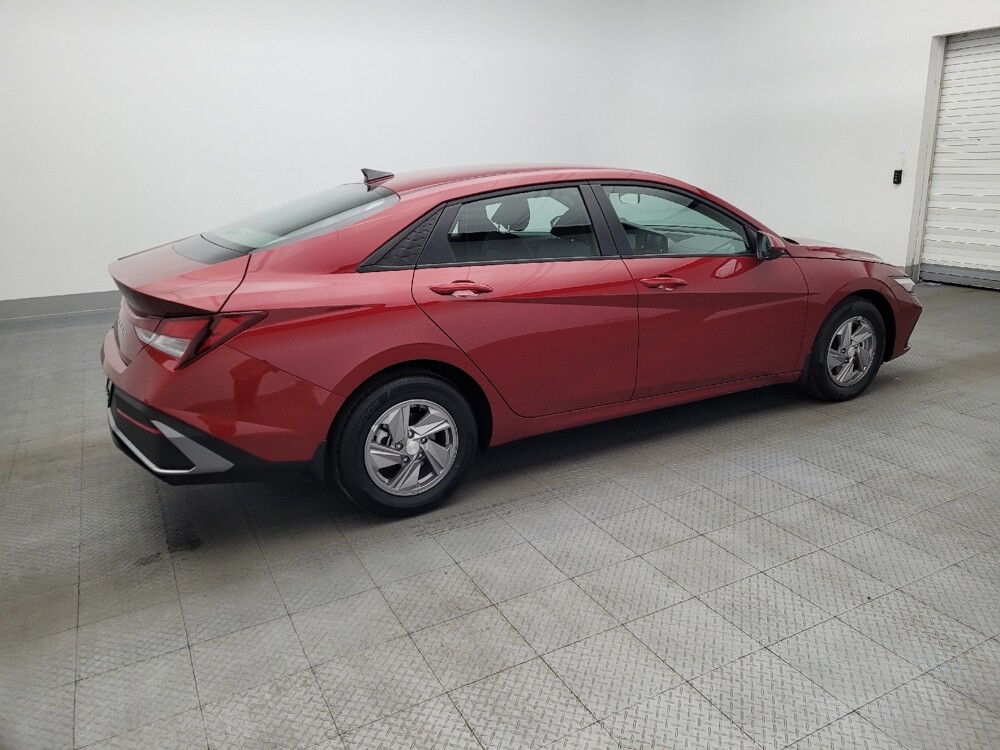 2025 Hyundai Elantra in Orlando, FL 32808 - 18123701 10