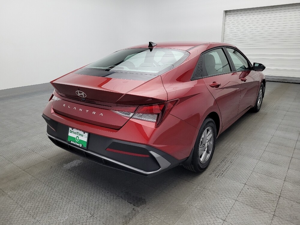 2025 Hyundai Elantra in Orlando, FL 32808 - 18123701 9