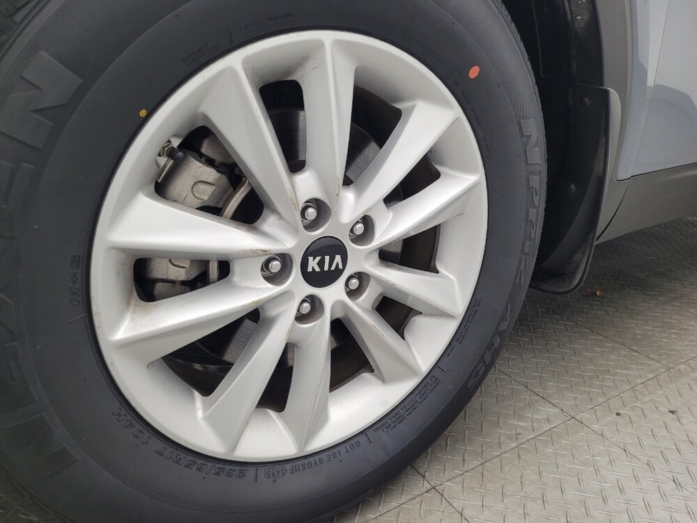 2020 Kia Sorento in Marietta, GA 30062 - 18123706 31