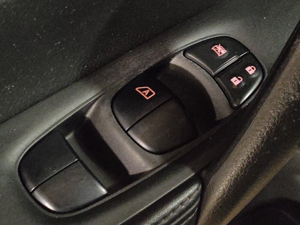 2019 Nissan Rogue Sport in Metairie, LA 70006 - 18123712 27