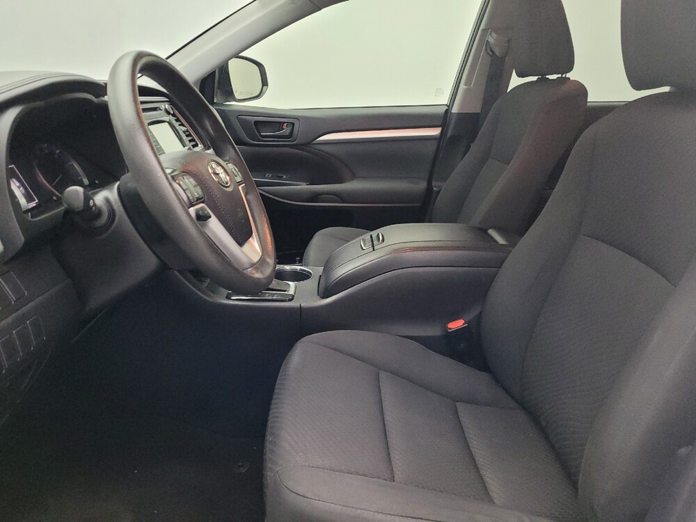 2019 Toyota Highlander in Savannah, GA 31419 - 18123716 17