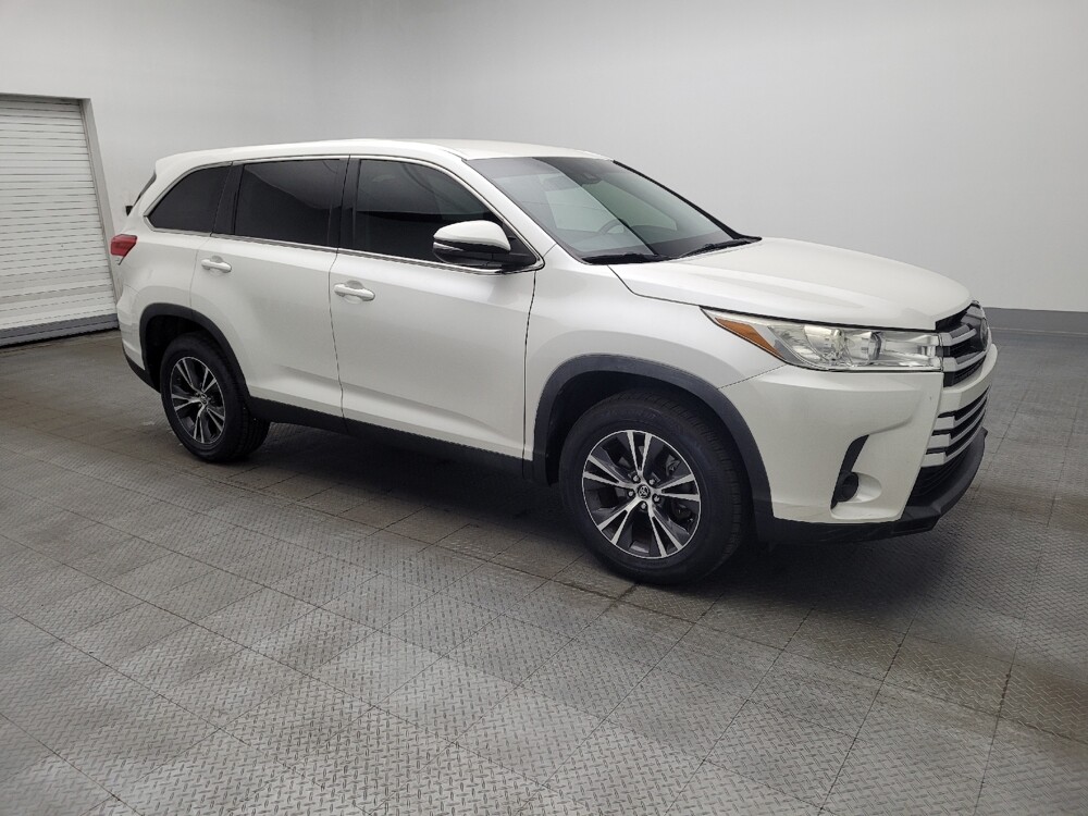 2019 Toyota Highlander in Savannah, GA 31419 - 18123716 11