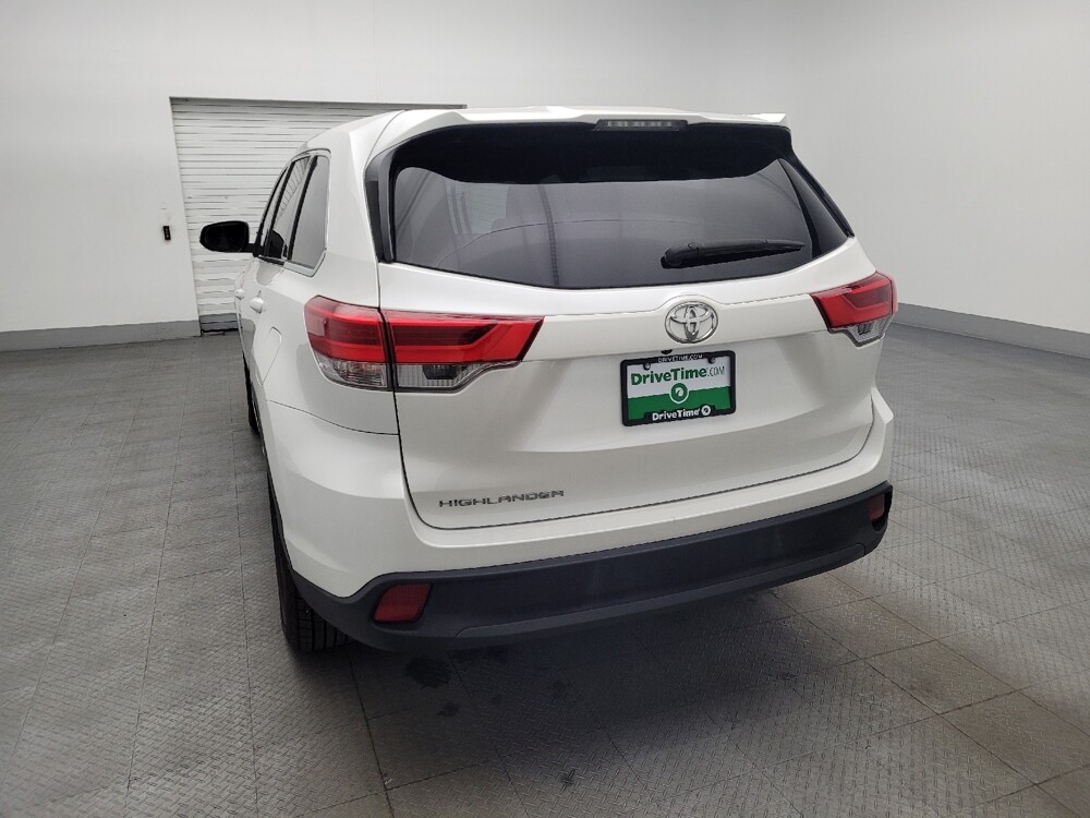 2019 Toyota Highlander in Savannah, GA 31419 - 18123716 6