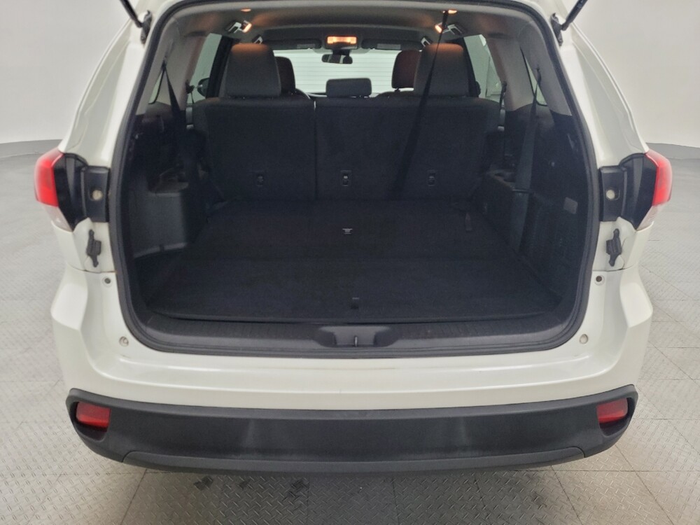 2019 Toyota Highlander in Savannah, GA 31419 - 18123716 29
