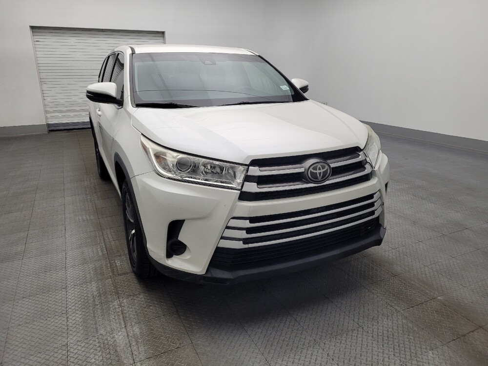 2019 Toyota Highlander in Savannah, GA 31419 - 18123716 14