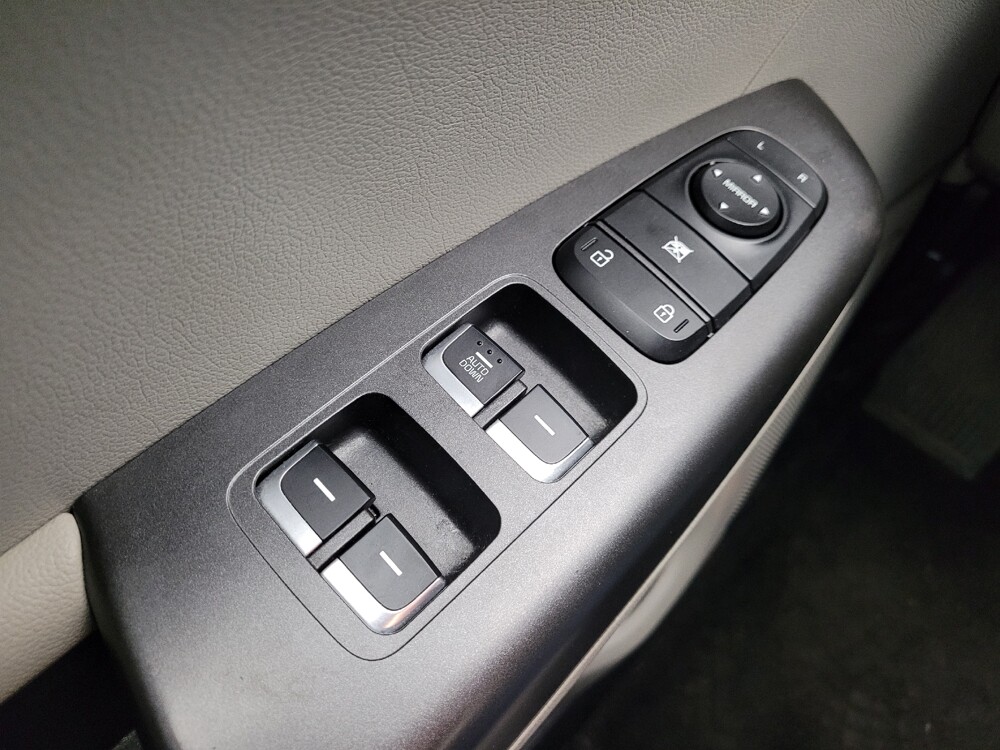 2022 Kia Sportage in Taylor, MI 48180 - 18123728 27