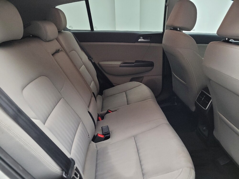 2022 Kia Sportage in Taylor, MI 48180 - 18123728 19