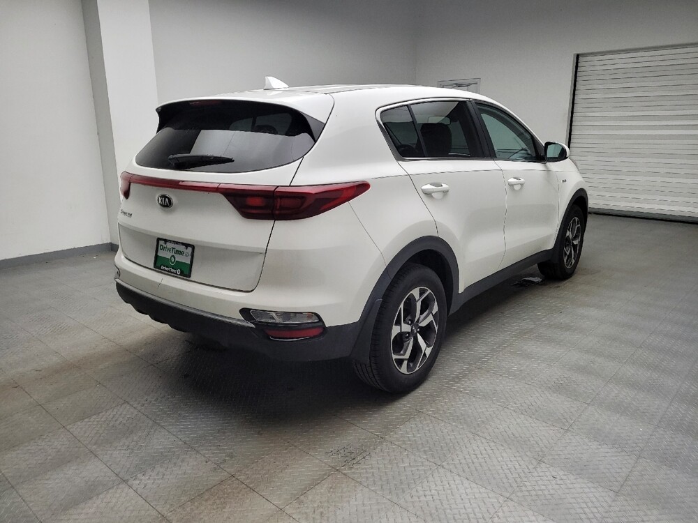 2022 Kia Sportage in Taylor, MI 48180 - 18123728 9