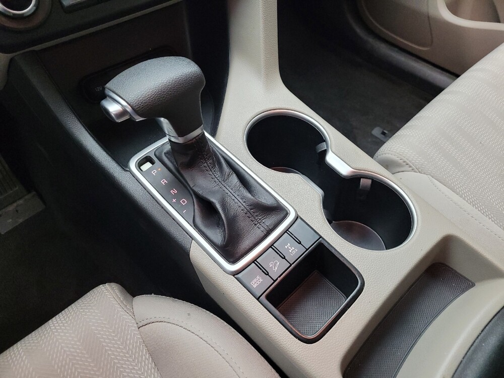 2022 Kia Sportage in Taylor, MI 48180 - 18123728 26