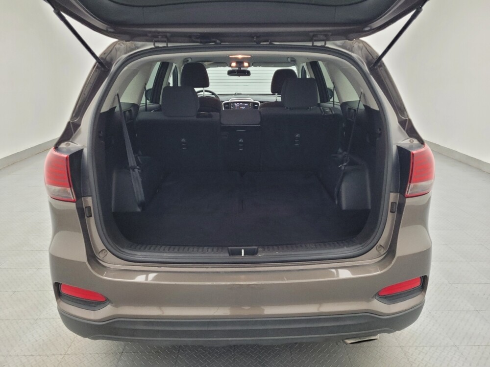 2019 Kia Sorento in Columbia, SC 29210 - 18123734 29