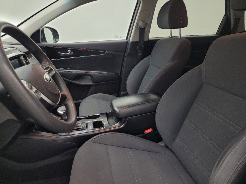 2019 Kia Sorento in Columbia, SC 29210 - 18123734 17