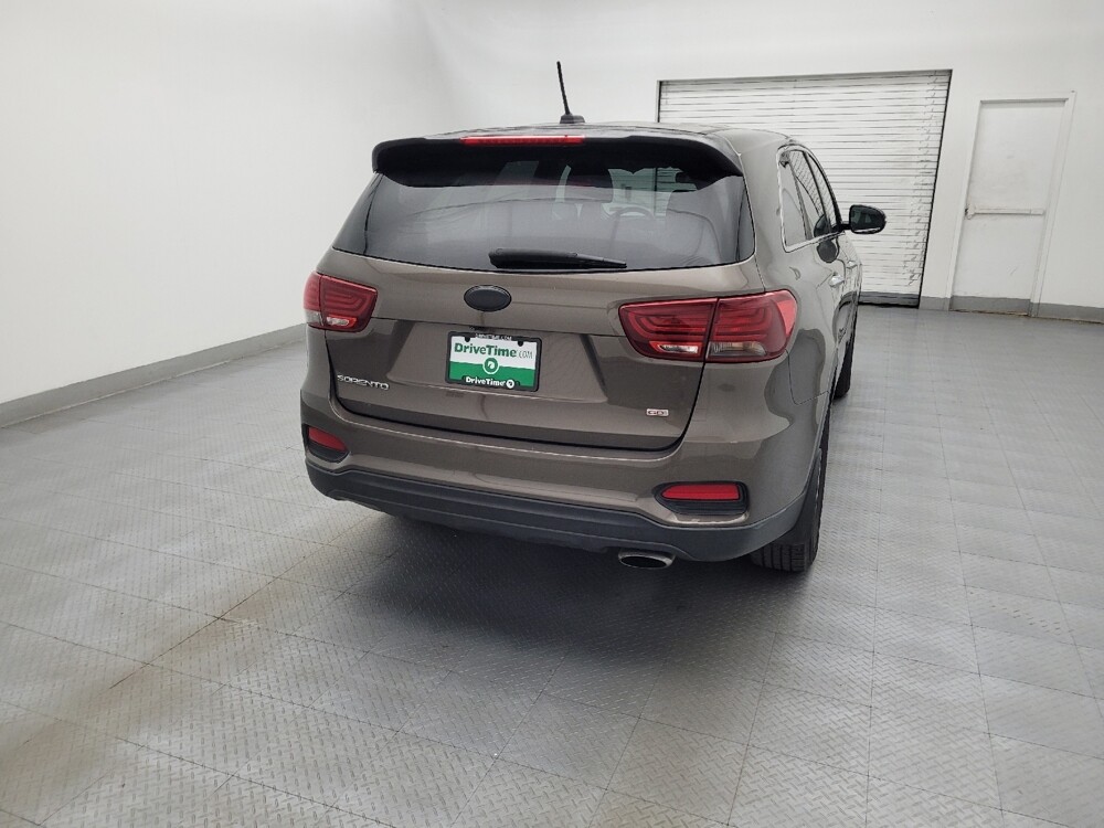 2019 Kia Sorento in Columbia, SC 29210 - 18123734 7