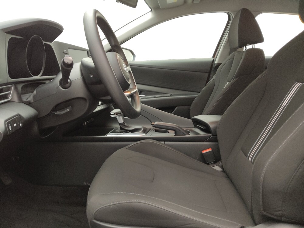 2023 Hyundai Elantra in Lakewood, CO 80215 - 18123741 17