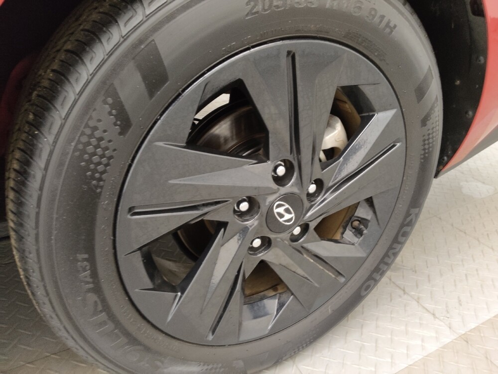 2023 Hyundai Elantra in Lakewood, CO 80215 - 18123741 31