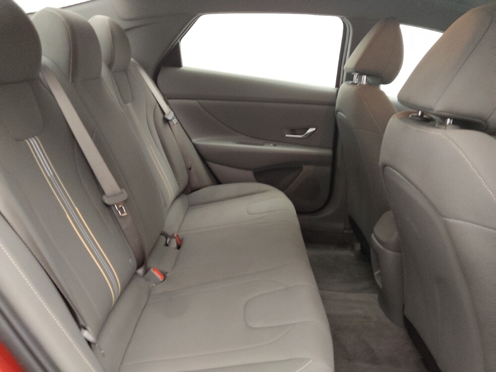 2025 Hyundai Elantra in Albuquerque, NM 87113 - 18123746 19