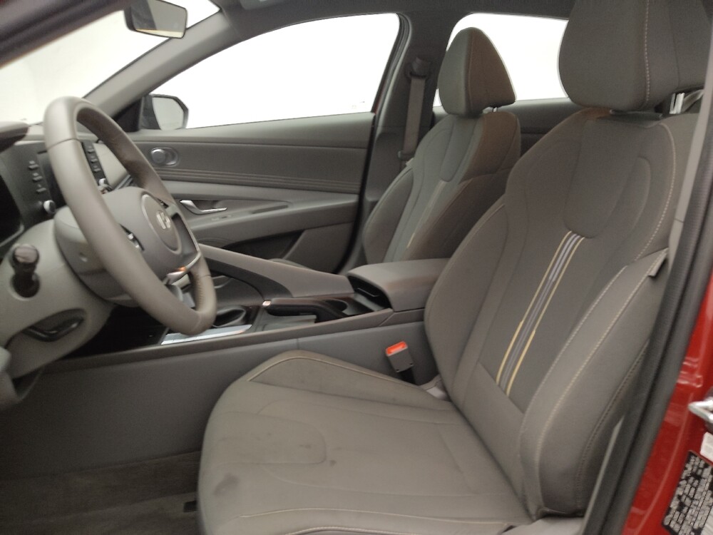 2025 Hyundai Elantra in Albuquerque, NM 87113 - 18123746 17