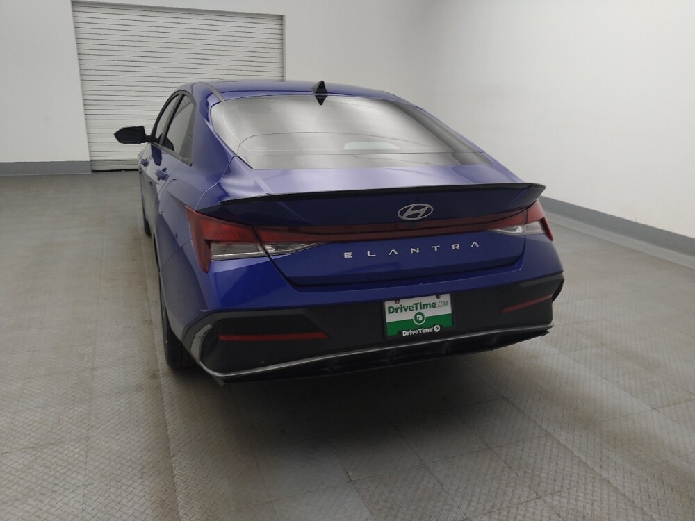 2025 Hyundai Elantra in Colorado Springs, CO 80909 - 18123747 6