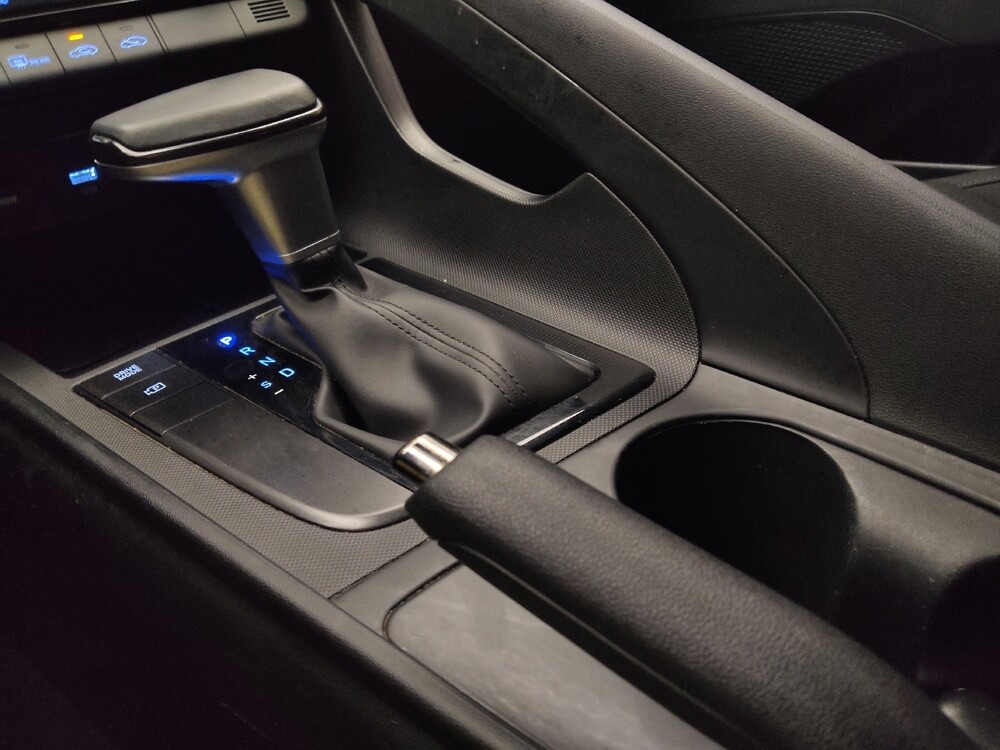 2025 Hyundai Elantra in Colorado Springs, CO 80909 - 18123747 26