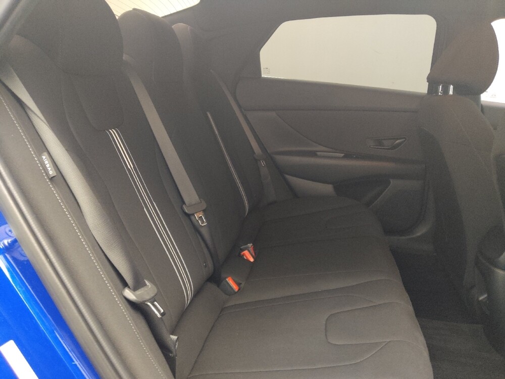 2025 Hyundai Elantra in Colorado Springs, CO 80909 - 18123747 19