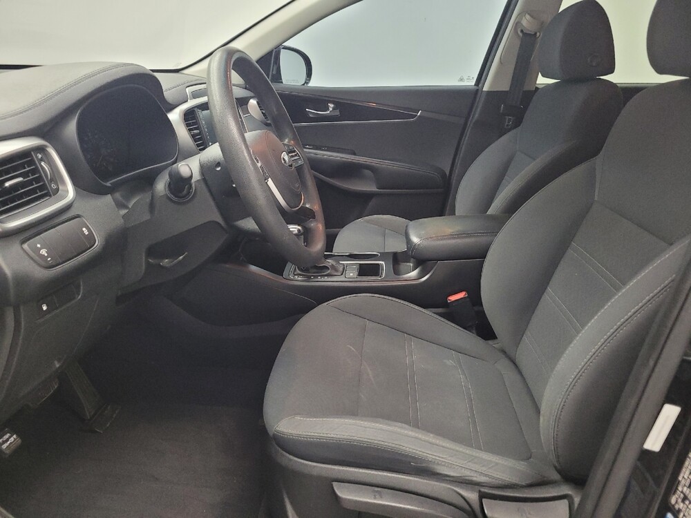 2019 Kia Sorento in Memphis, TN 38128 - 18123749 17