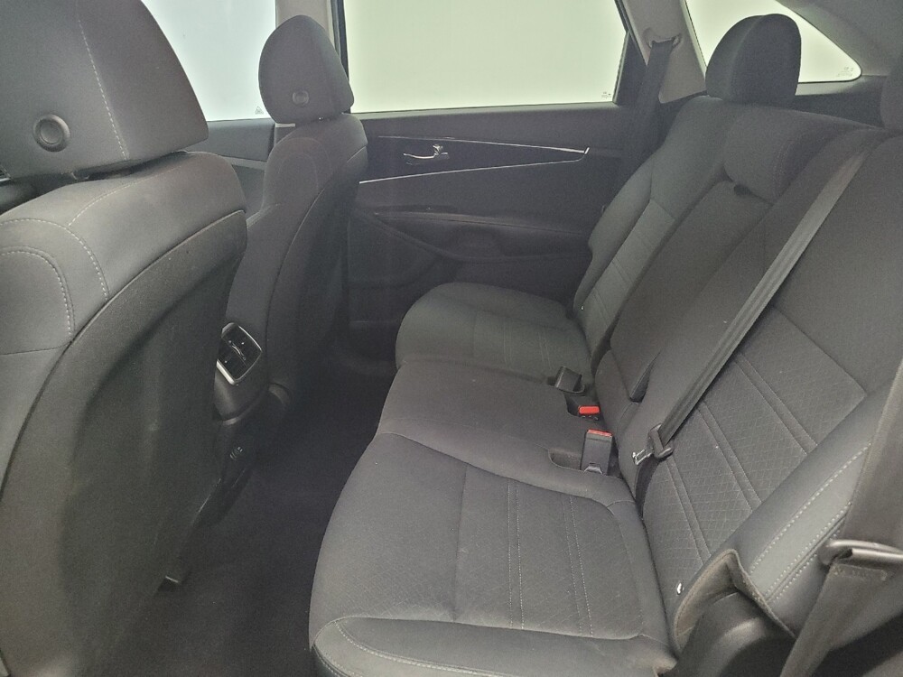 2019 Kia Sorento in Memphis, TN 38128 - 18123749 18
