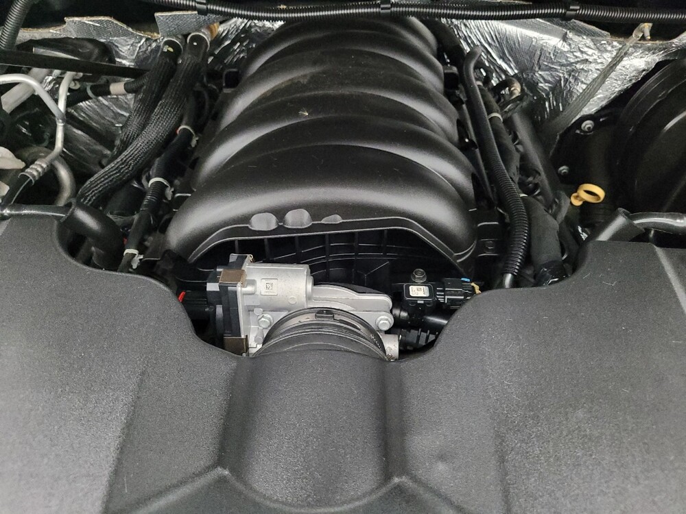 2018 Chevrolet Silverado 1500 in Huntsville, AL 35816 - 18123750 30