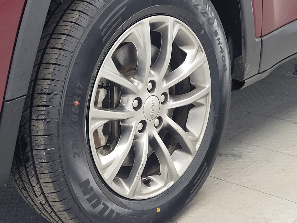 2021 Jeep Cherokee in Madison, TN 37115 - 18123755 31